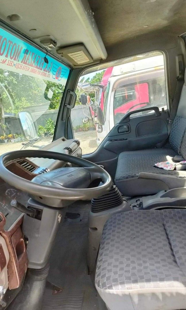 Isuzu Elf 14ft. Cargo Crane ST0423-0020-9