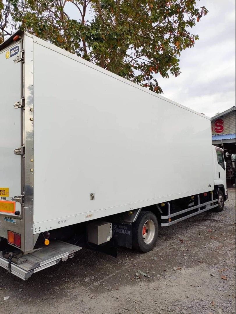 Isuzu Forward 21ft. Freezer Van FV0723-0009-9