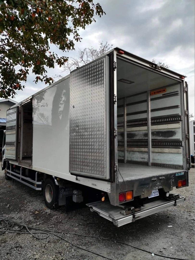 Isuzu Forward 21ft. Freezer Van FV0723-0009-9
