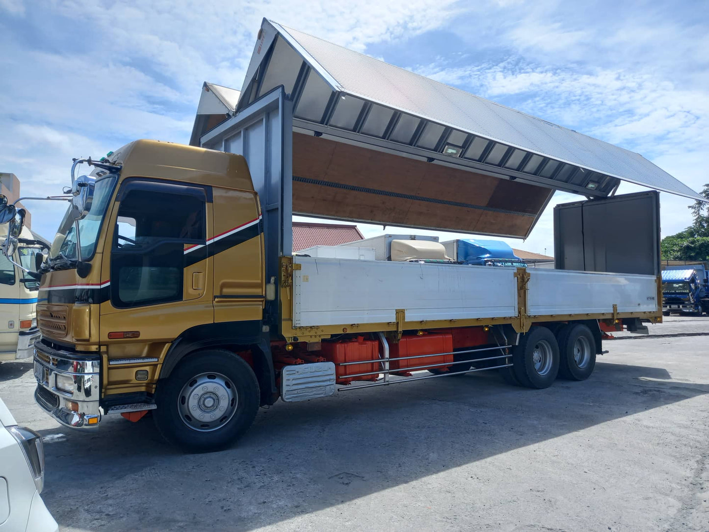 Isuzu Giga Wing Van 10W WV0823-0055-14