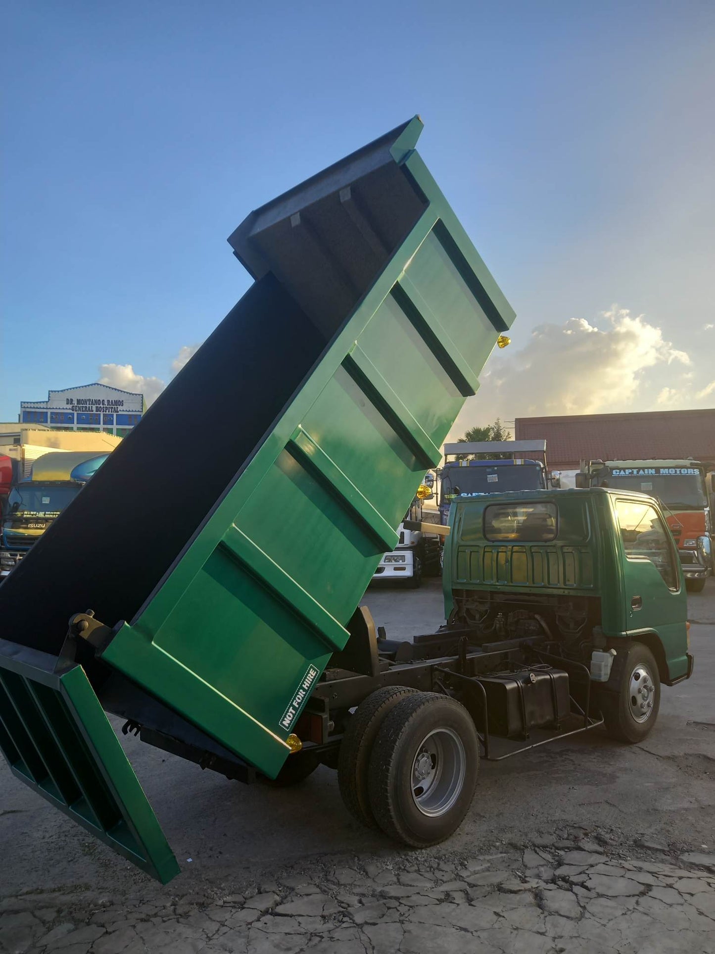 Isuzu Elf Dump Truck 6W DT00823-0050-14