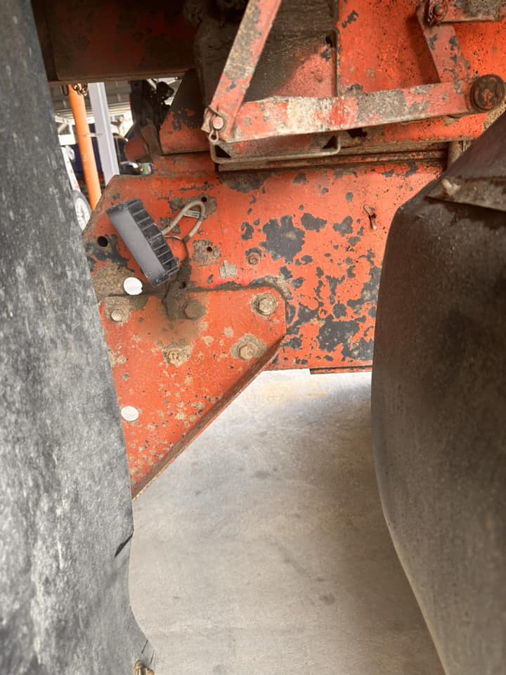 Isuzu Giga Dump Truck DT00823-0060-17