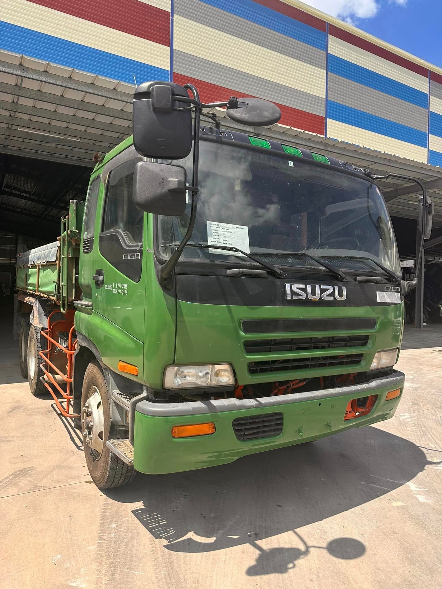 Isuzu Giga Dump Truck DT00823-0060-17