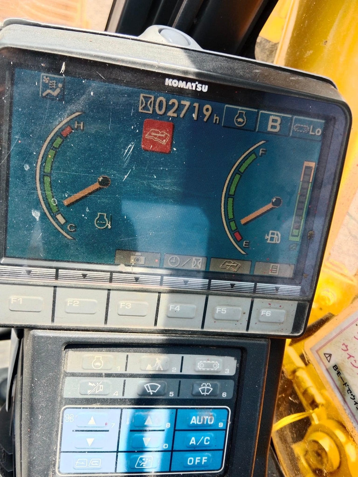 Komatsu PC128-8 TEX0823-0069-12