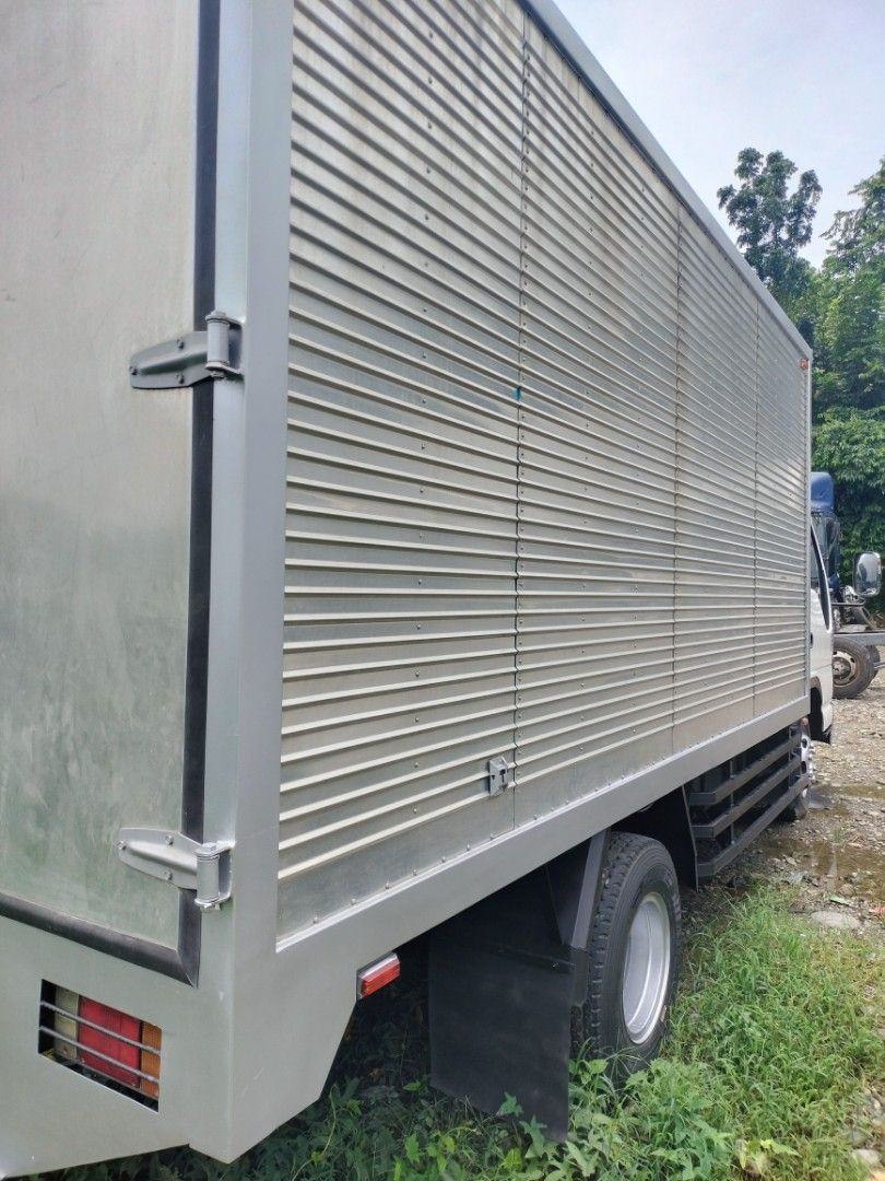 2019 Isuzu Closed Van CV0723-0002-9