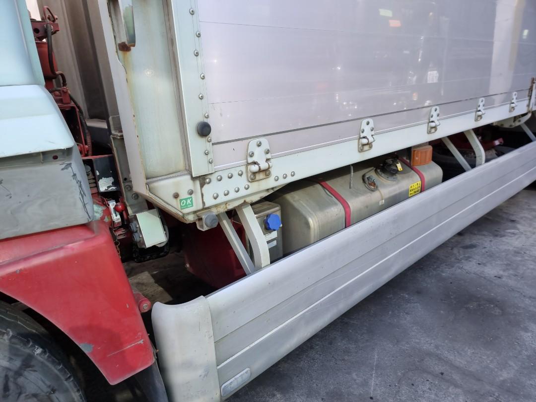 Mitsubishi Fuso Wing Van WV0823-0039-10