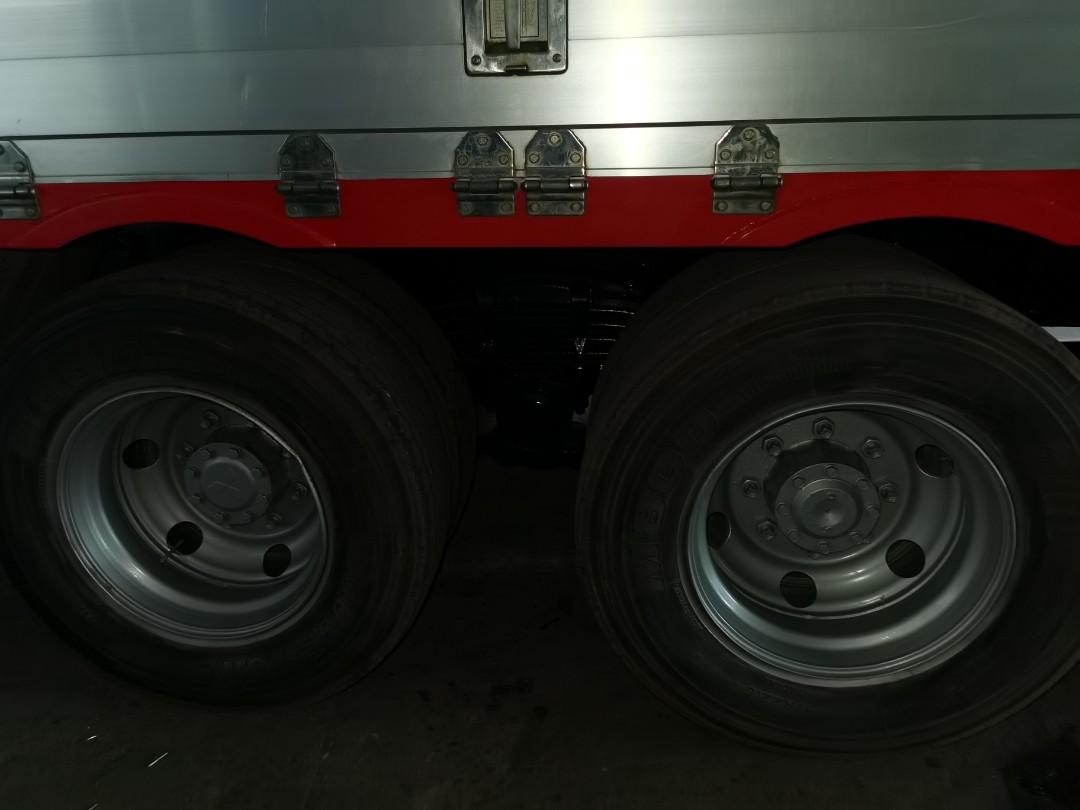 Mitsubishi Fuso 10W Wing Van WV0823-0040-10