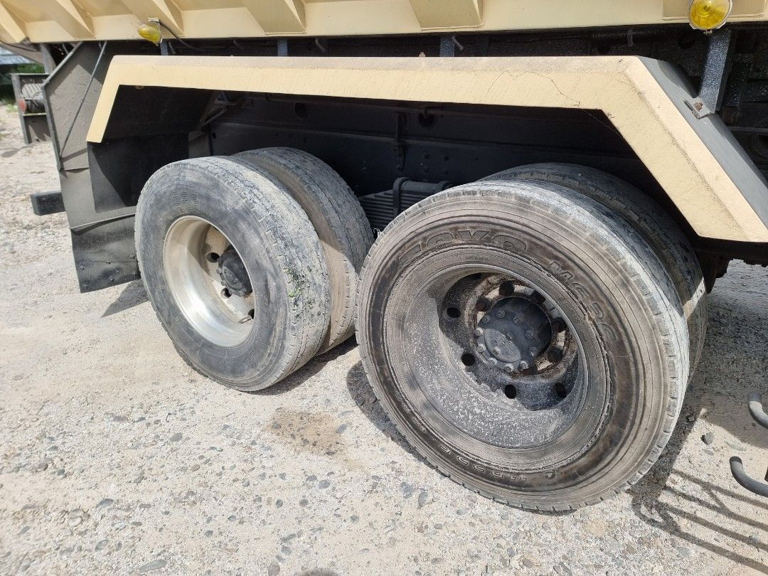 Hino P11C Dump Truck DT00723-0032-11