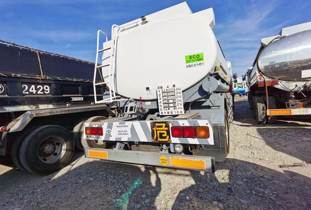 Hino Tanker Truck TNK0723-0009-11