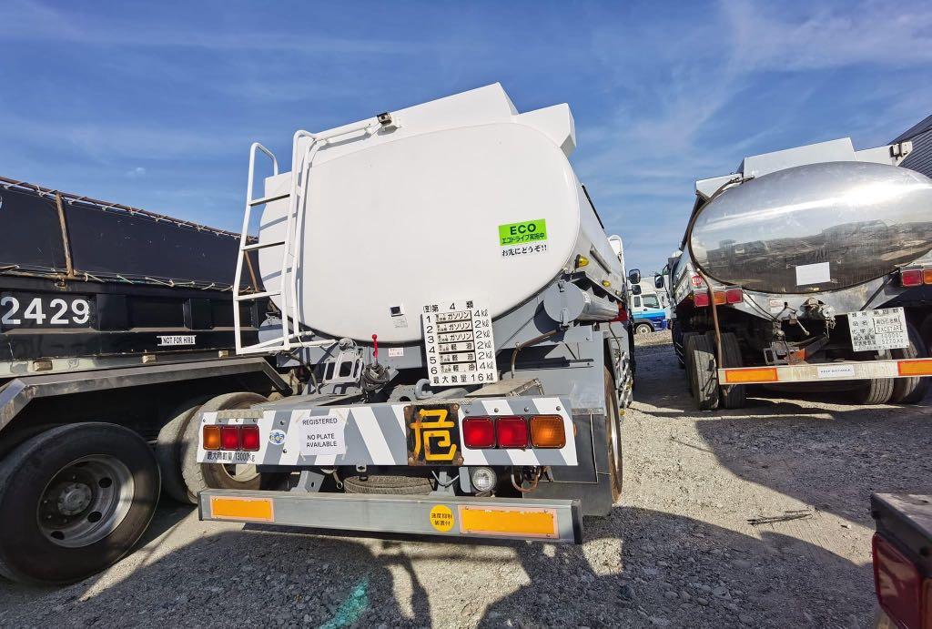 Hino Tanker Truck TNK0723-0009-11