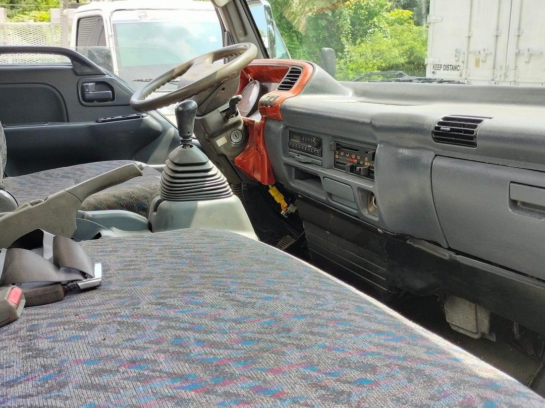 Isuzu Elf 14 Ft. Closed Van CV0723-0008-9