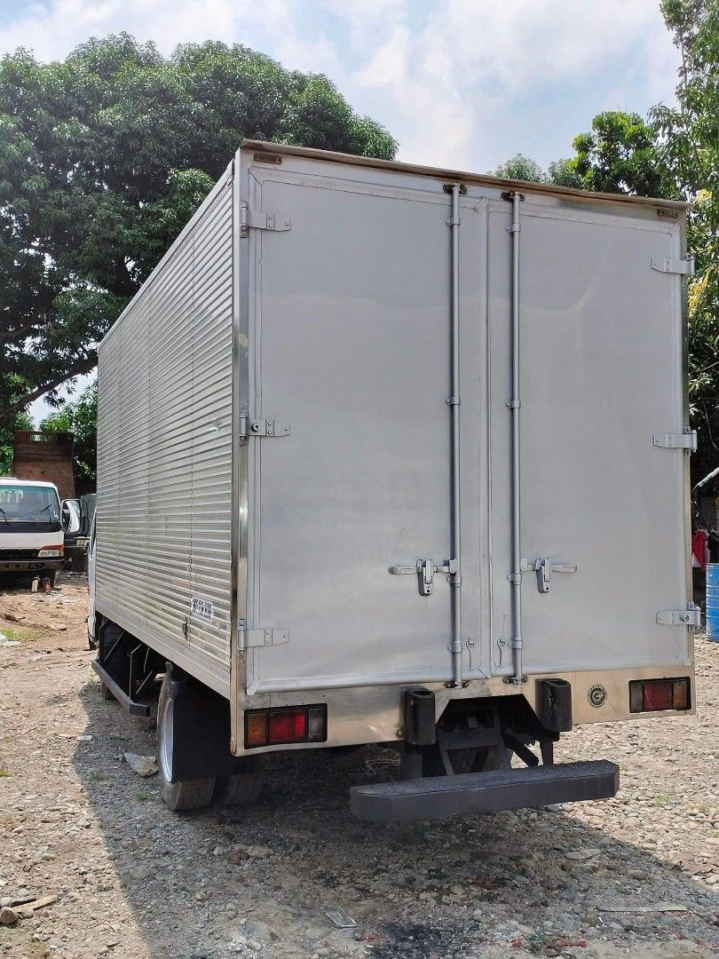 Isuzu Elf 14 Ft. Closed Van CV0723-0008-9