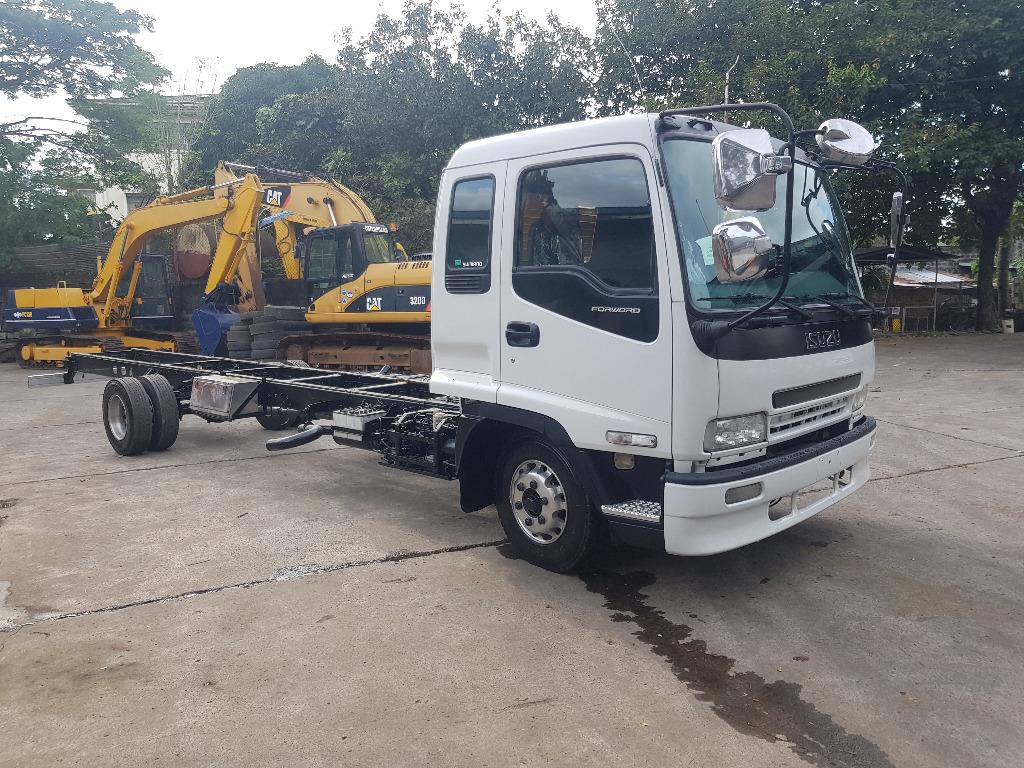 Isuzu forward 25ft. Tractor Head ST0823-0021-3