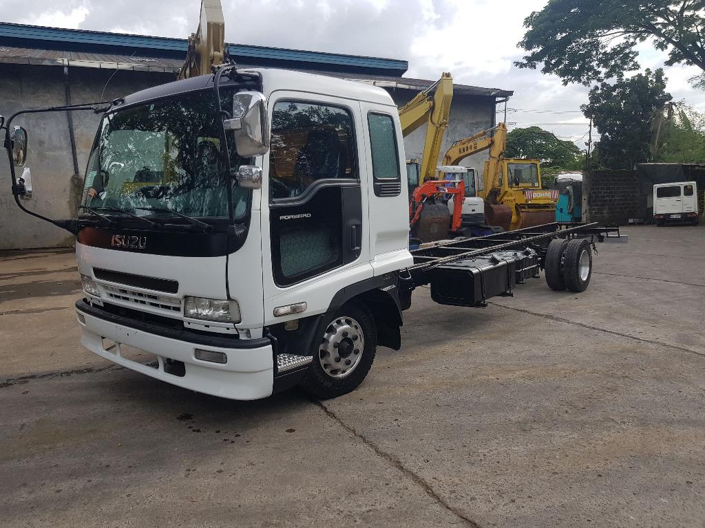 Isuzu forward 25ft. Tractor Head ST0823-0021-3