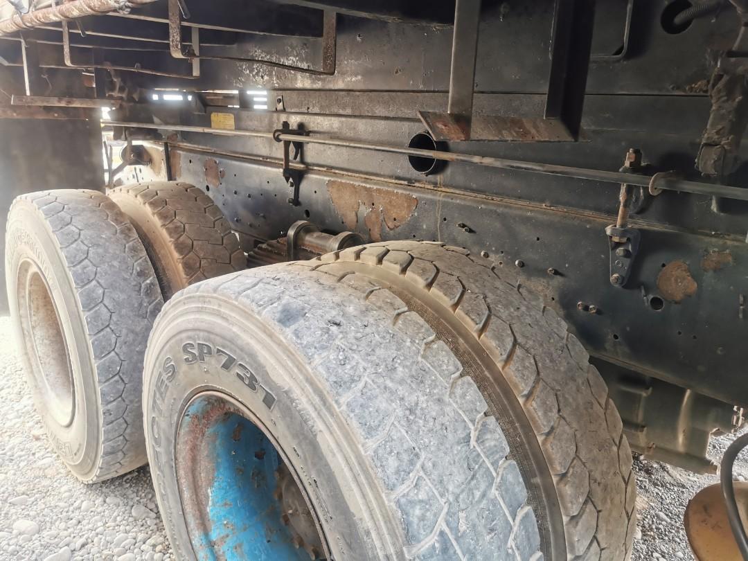 Isuzu Giga Dump Truck DT00723-0033-11