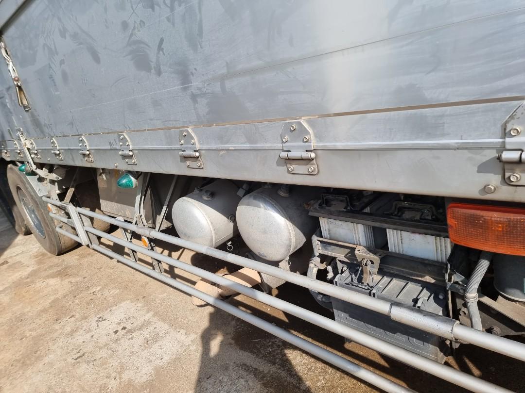 Isuzu Giga Wing Van 10W WV0823-0034-10