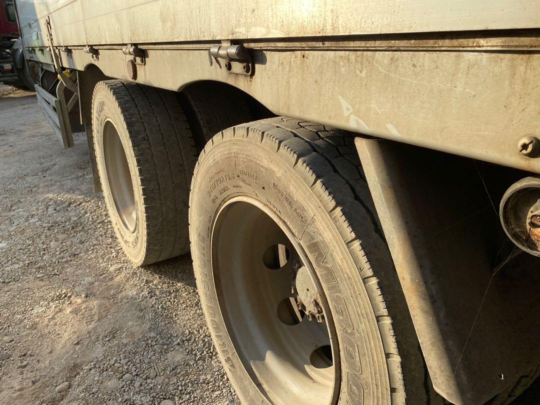 Isuzu Giga Wing Van WV0723-0004-11