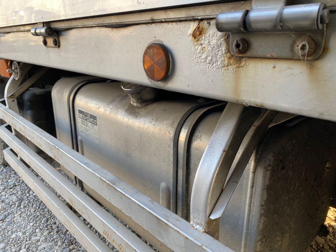 Isuzu Giga Wing Van WV0723-0004-11