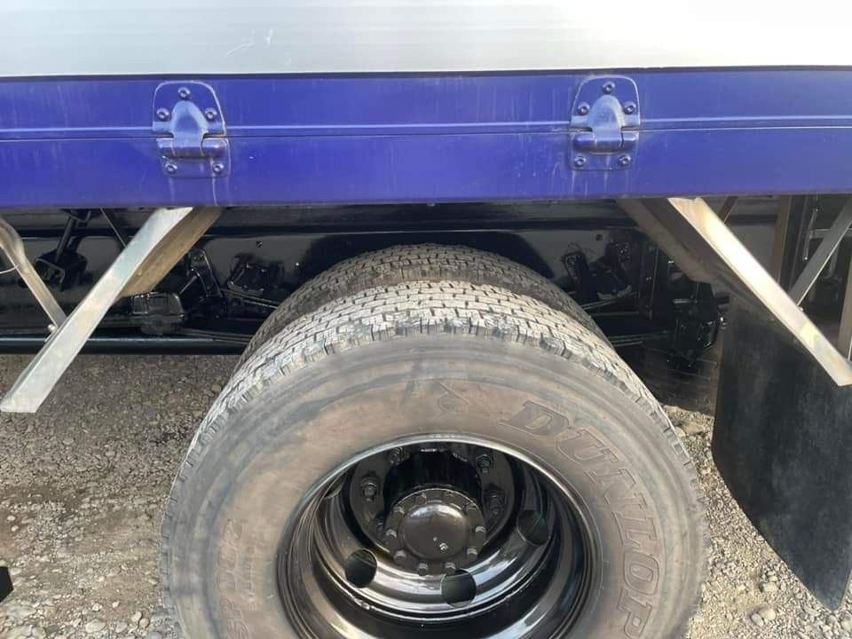 Isuzu Giga Wing Van 30ft 8W WV0723-0032-9