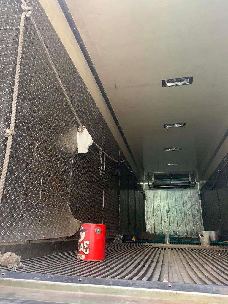 Hinomoto 10W Wing Van 32 ft. WV0823-0043-10