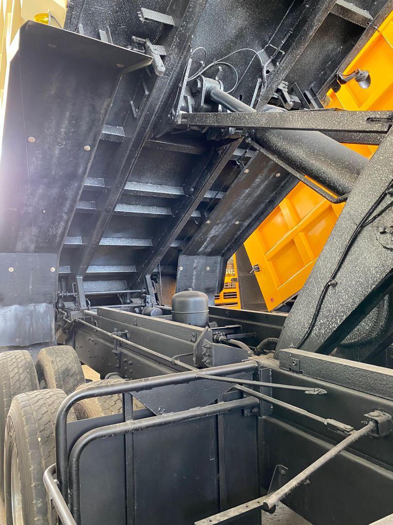 Hinomoto 20W Dump Truck DT00823-0048-10