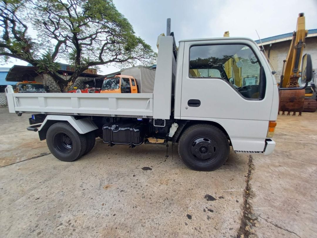 Isuzu Mini Dump Truck DT00823-00423-3
