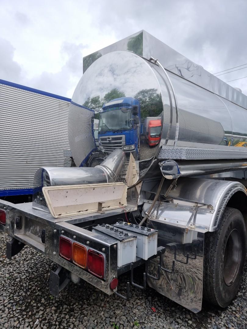 Isuzu Giga Stainless Tanker TNK0823-0015-10