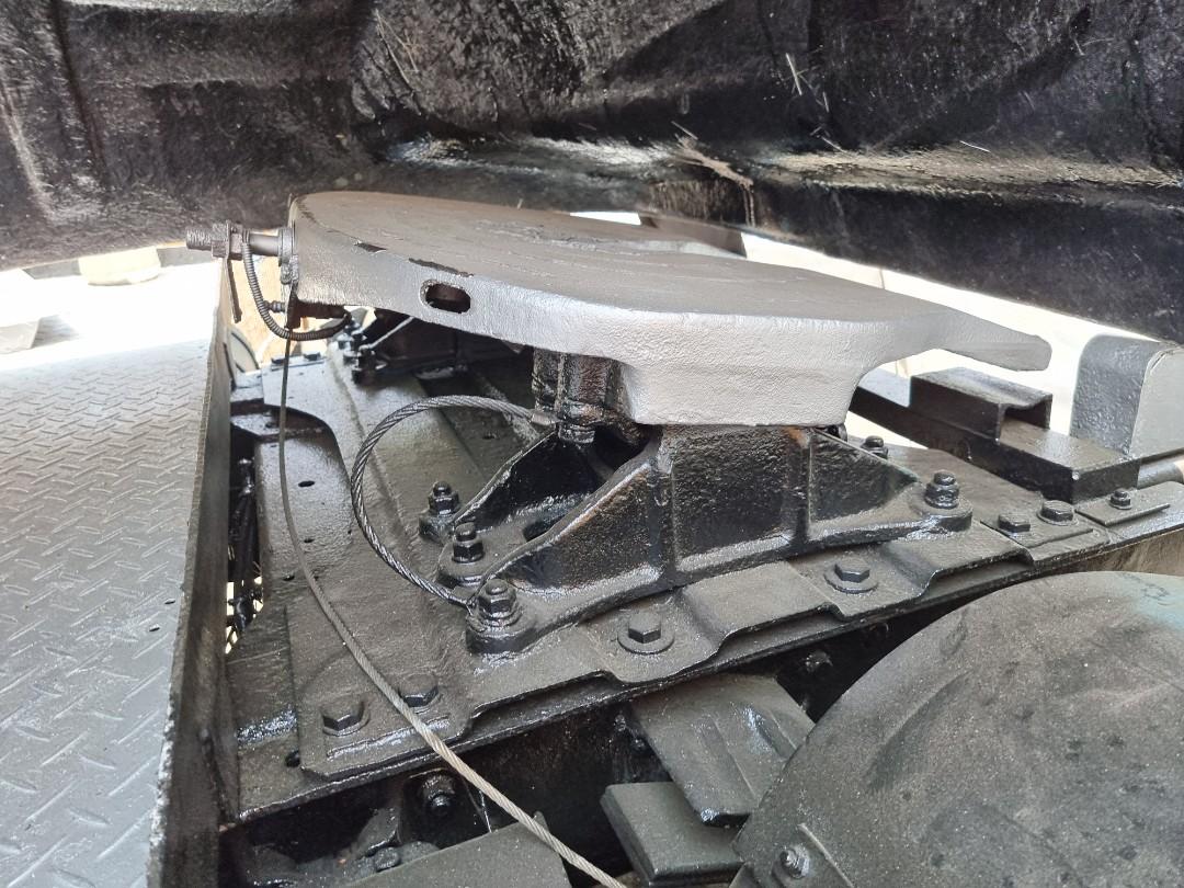 Mitsubishi Fuso Tractor Head ST0823-0033-10