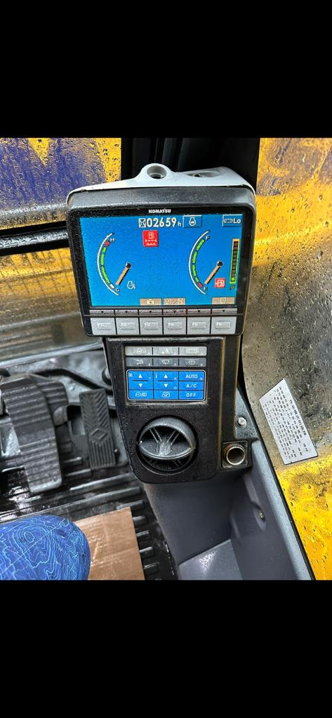 Komatsu PC200-8n1 Tracked Excavator TEX0723-0066-7