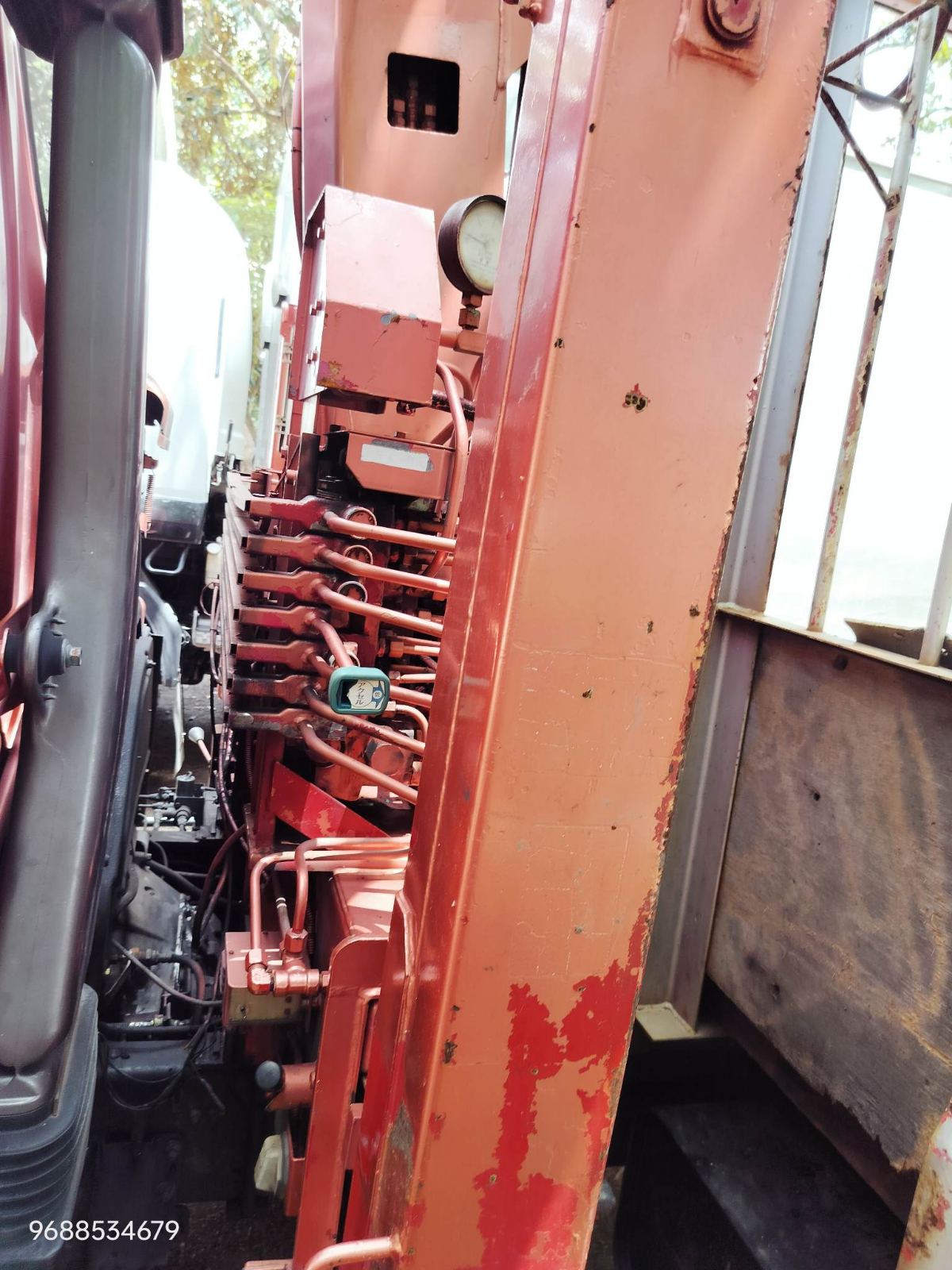 Isuzu Forward Self Loader with Crane ST0823-0028-13