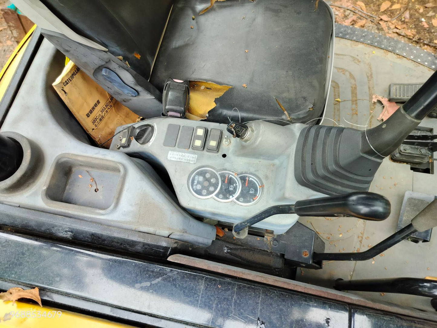 Caterpillar 303 TEX0823-0072-13 (0.065 cu. m)