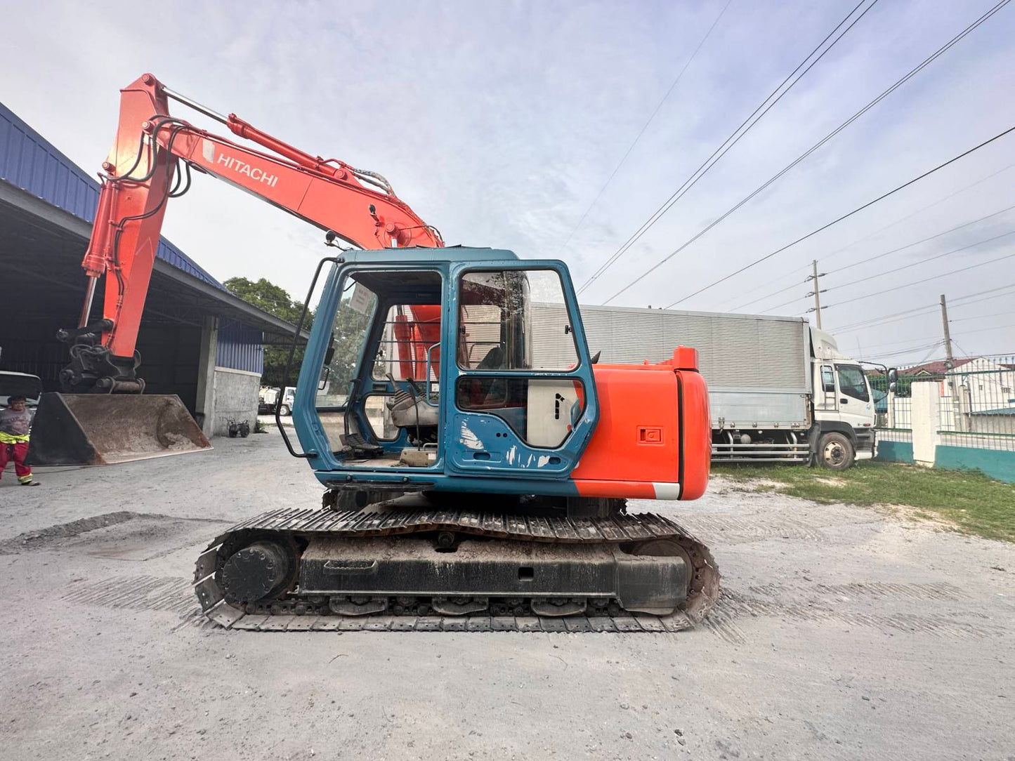 Hitachi EX120-3 Tracked Excavator TEX0823-0074-15