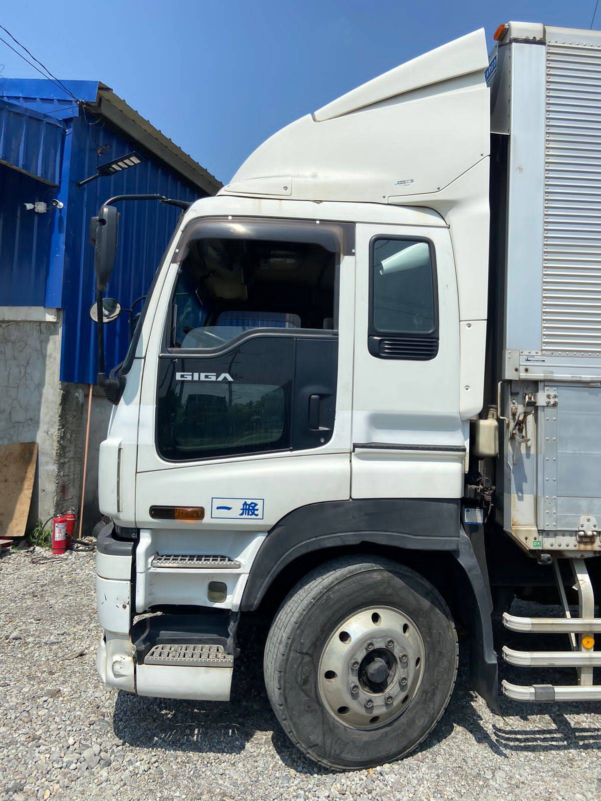 Isuzu Giga Wing Van 10W WV0823-0058-15