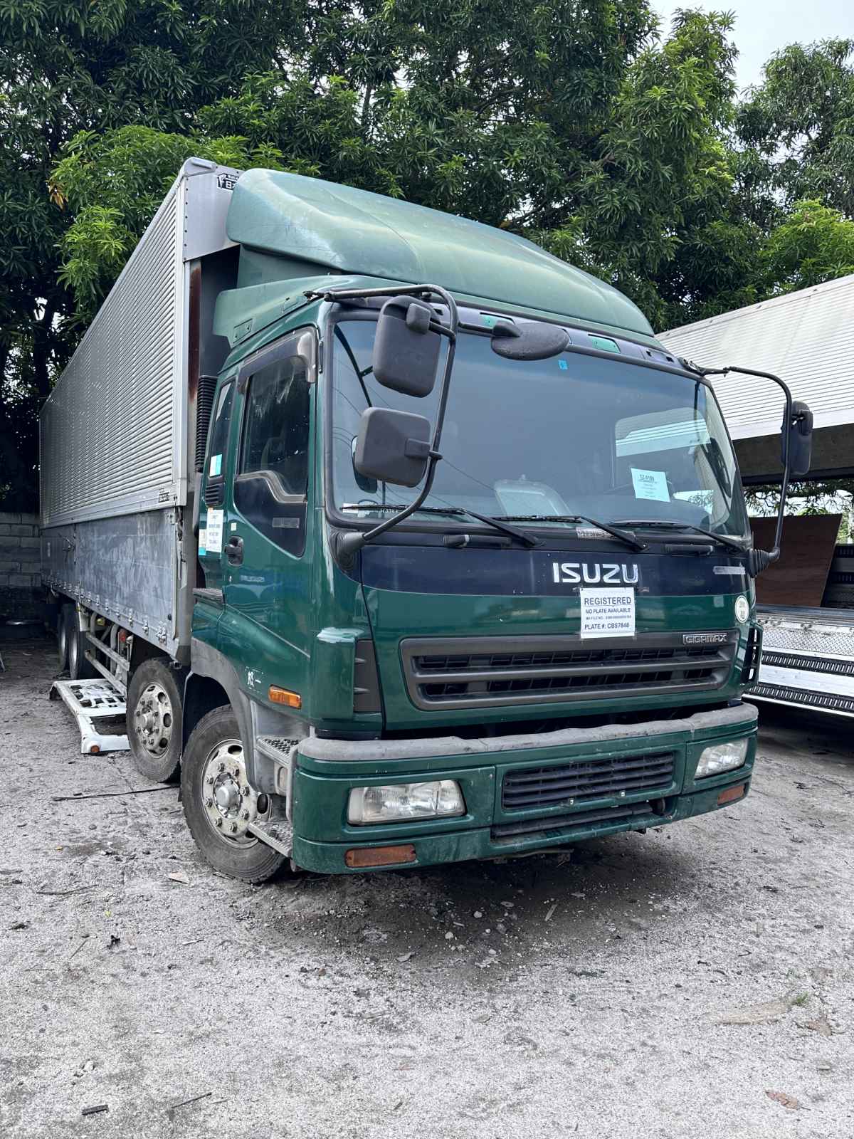 Isuzu Giga 12W Wing Van WV0823-0061-15
