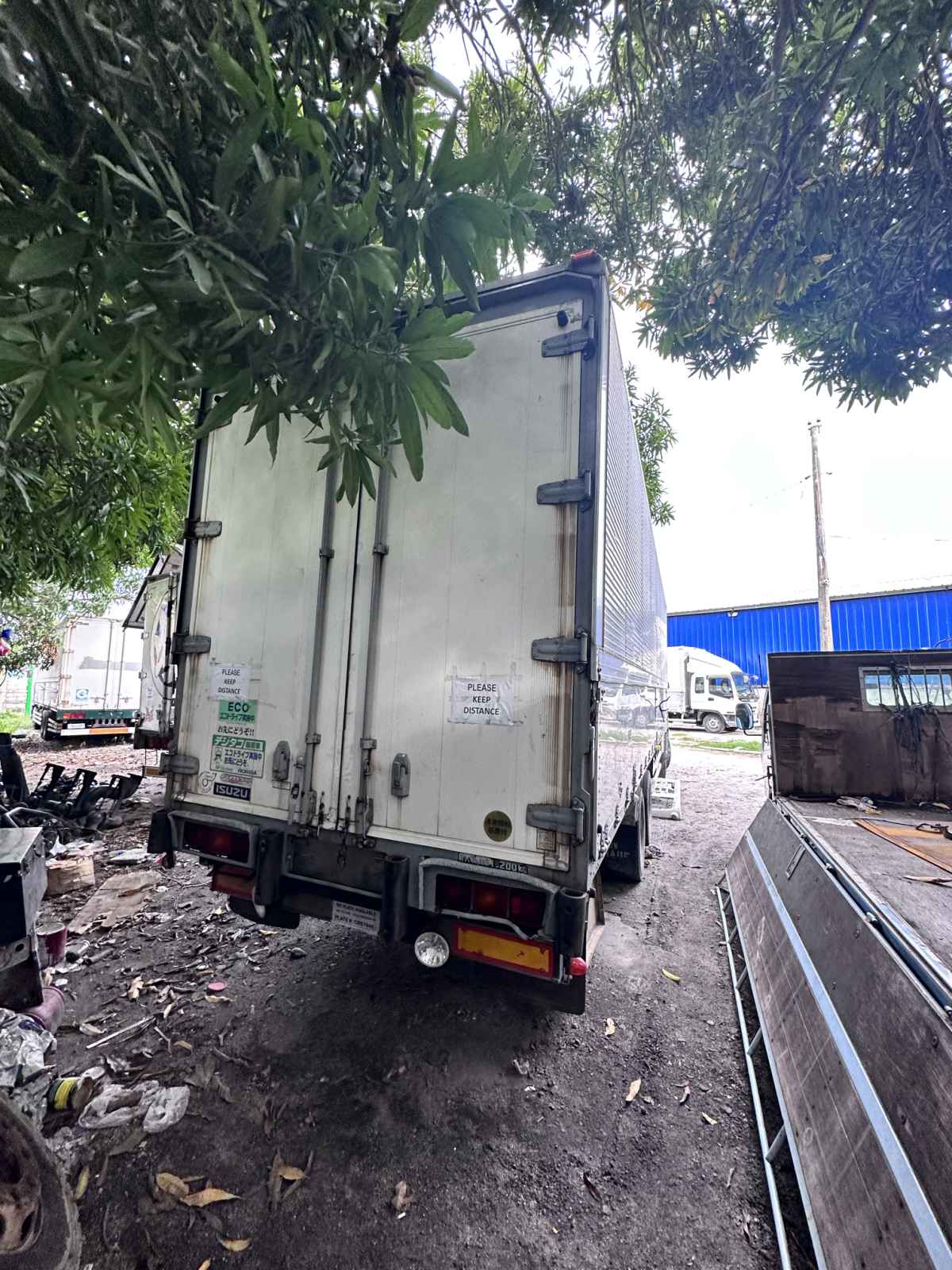 Isuzu Giga 12W Wing Van WV0823-0061-15