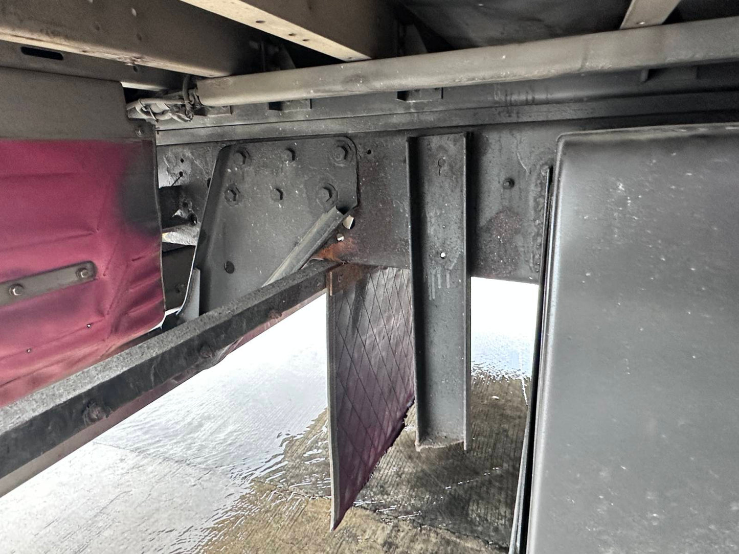 Fuso Super Great 10W Wing Van WV0823-0063-15