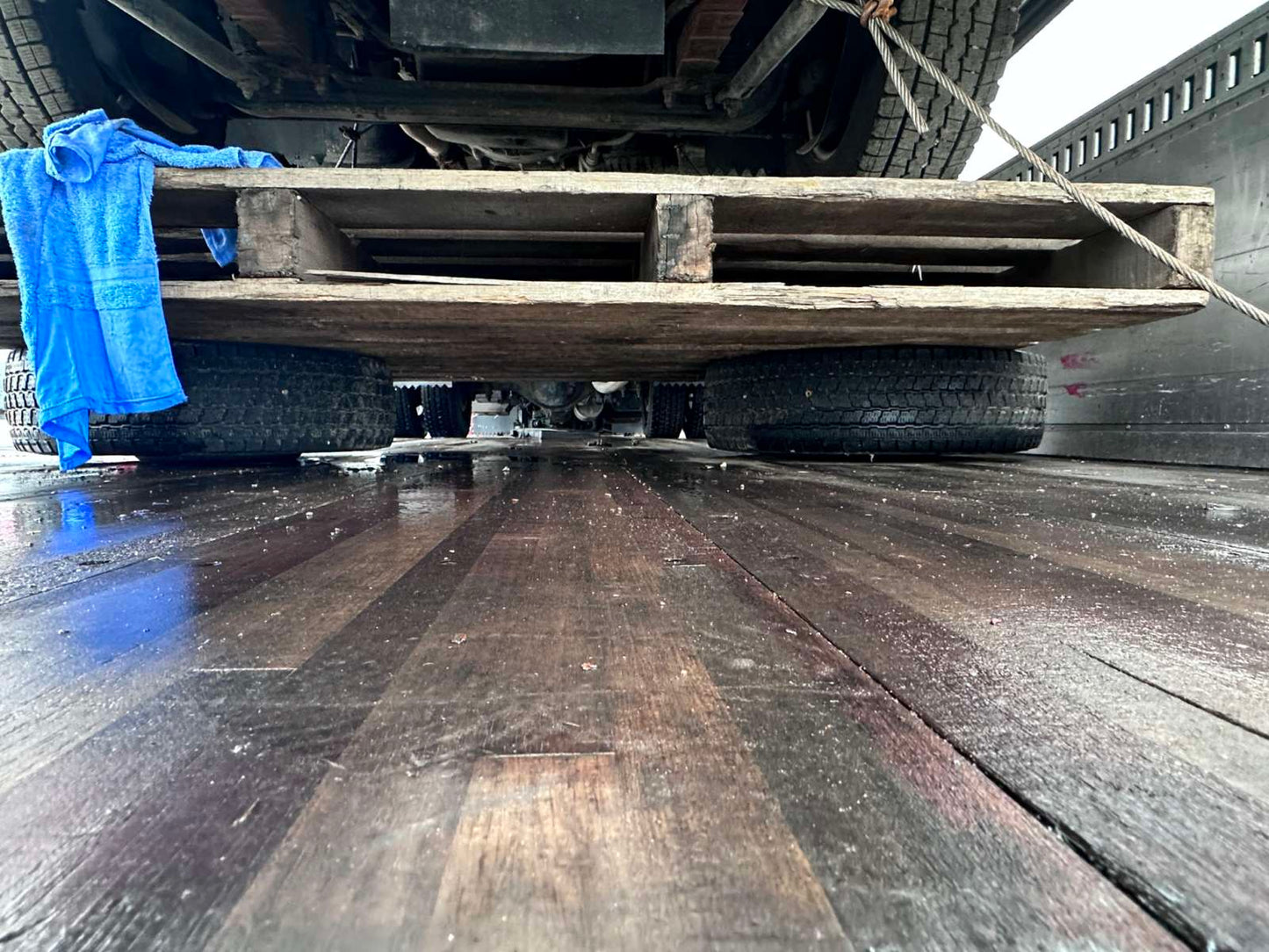 Fuso Super Great 10W Wing Van WV0823-0063-15