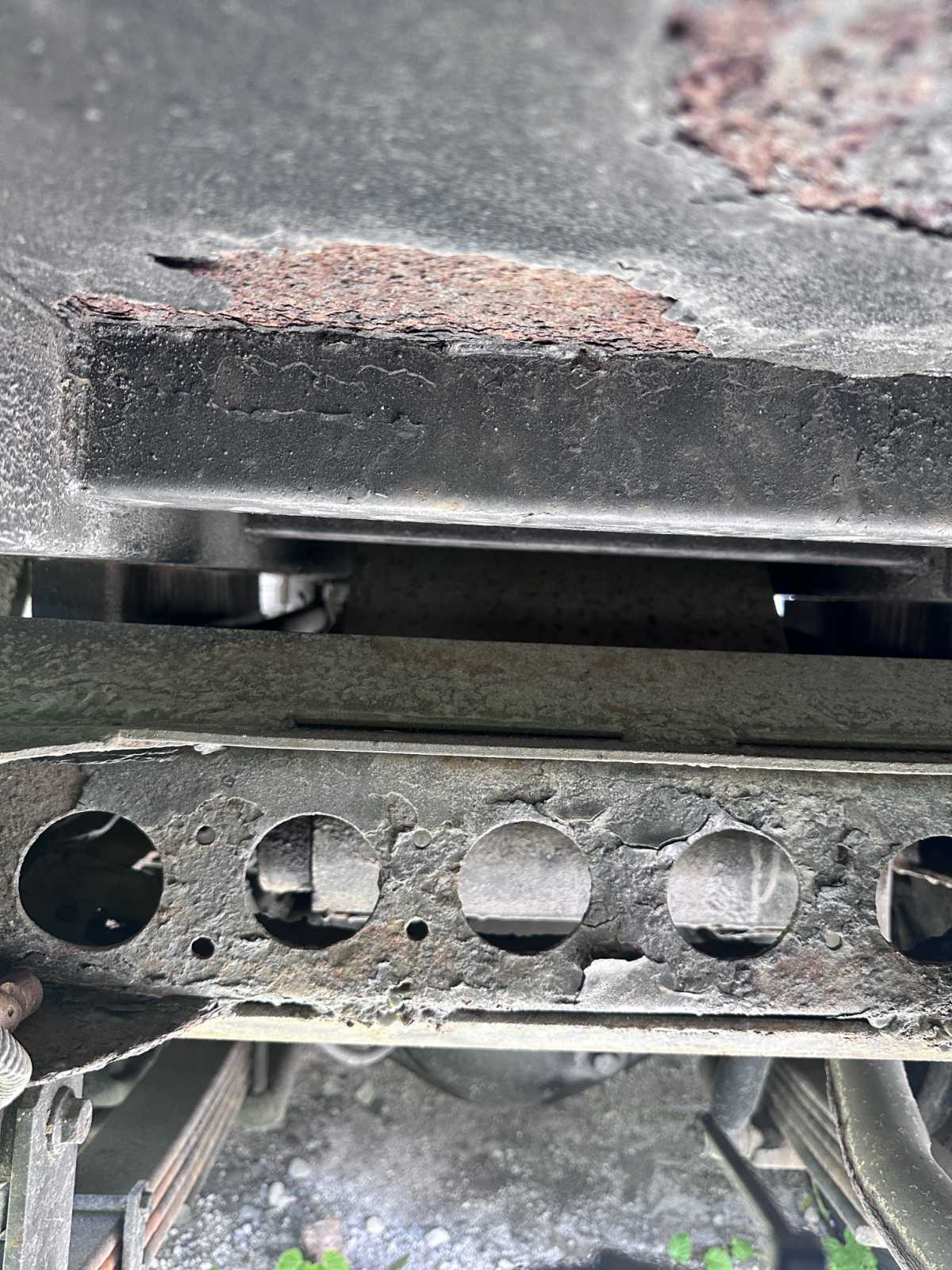 Isuzu Elf 6W Mini Dump Truck DT00823-0054-15
