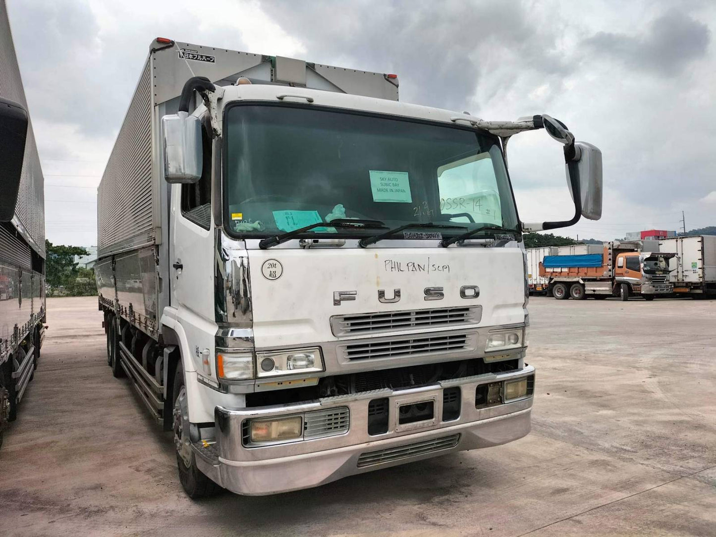 Fuso Super Great 10W Wing Van WV0823-0066-15