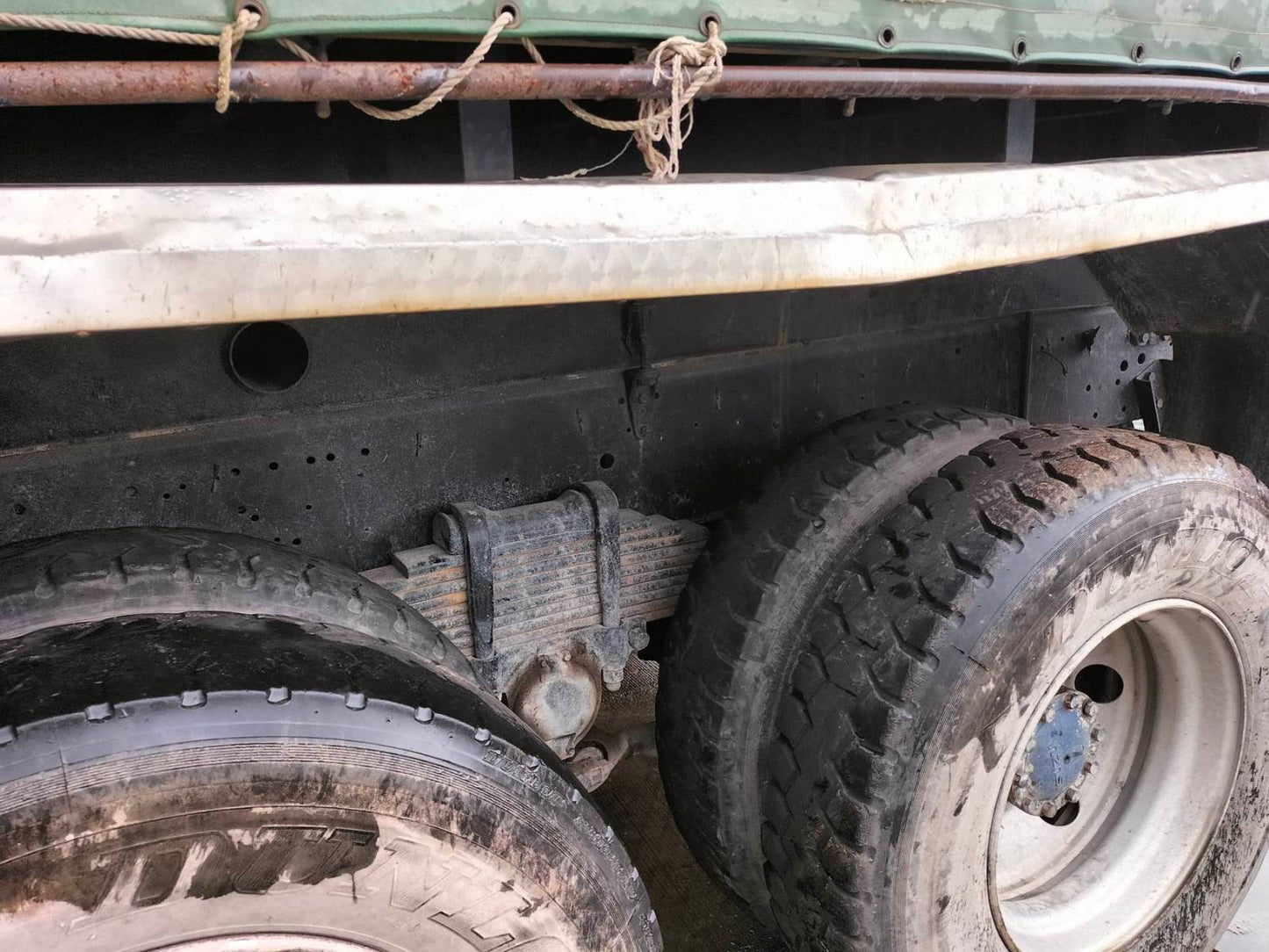 Isuzu Giga Dump Truck DT00823-0054-15