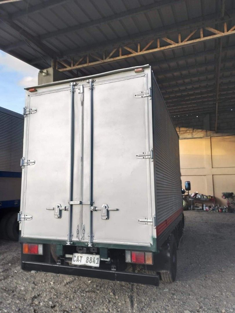 Isuzu Closed Van N-Series CV0723-0005-9