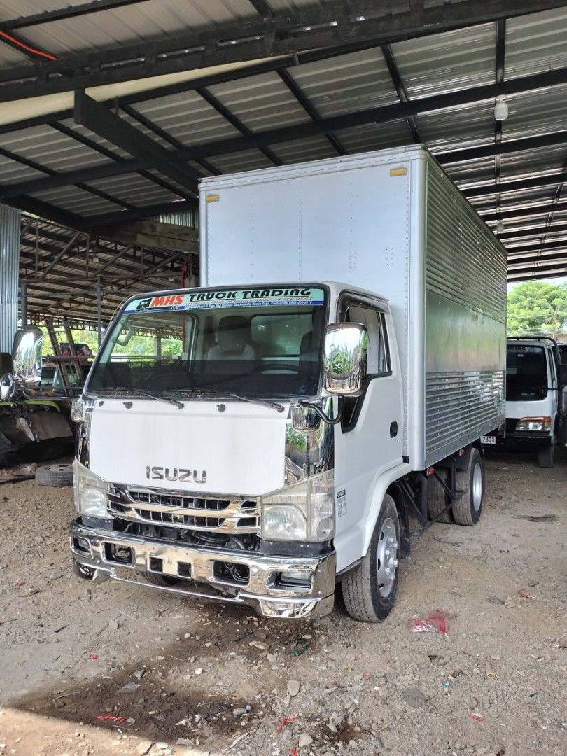 Isuzu 14ft. Closed Van CV0723-0012-9
