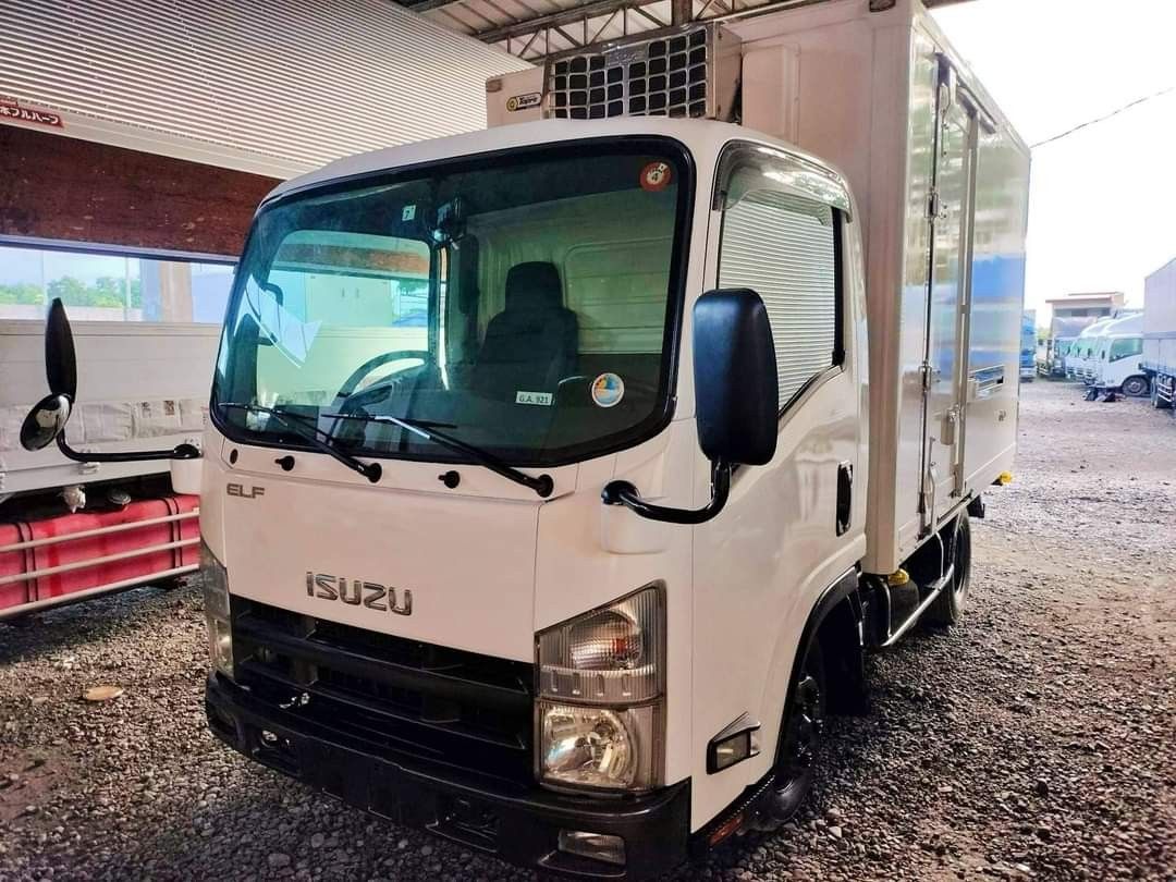 Isuzu Elf 10 Ft. Freezer Van FV0723-0005-9