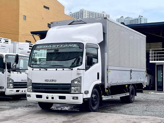 Isuzu Elf Wing Van 17ft. WV0723-0026-9