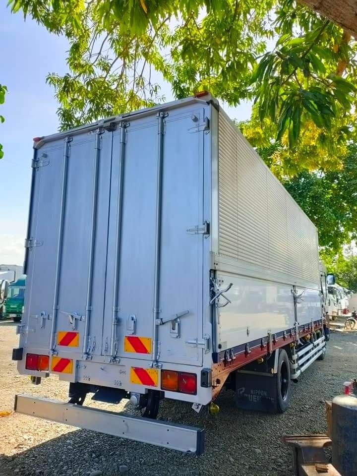 Isuzu Forward 22ft. Wing Van WV0723-0028-9