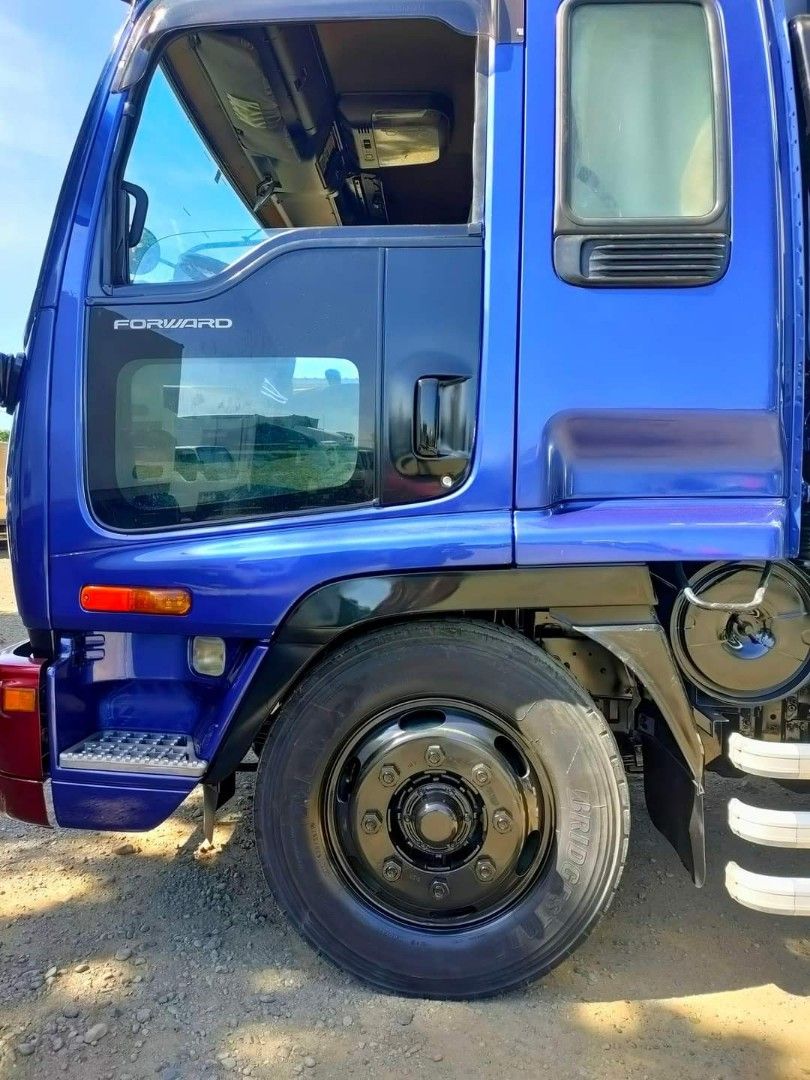 Isuzu Forward 22ft. Wing Van WV0723-0028-9