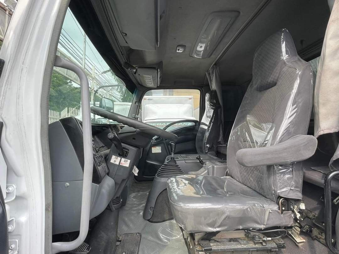 Isuzu Forward Wing Van WV0723-0024-9