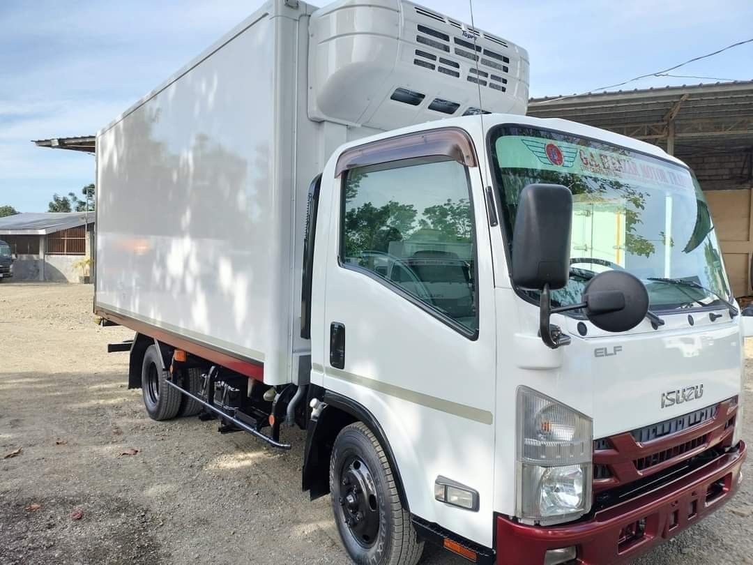 Isuzu Elf 15ft. Freezer Van FV0723-0008-9