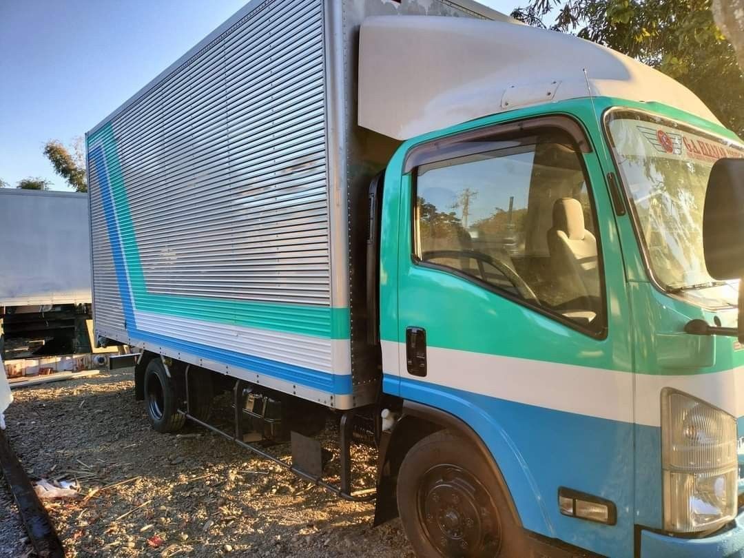 Isuzu Elf Closed Van CV0723-0010-9