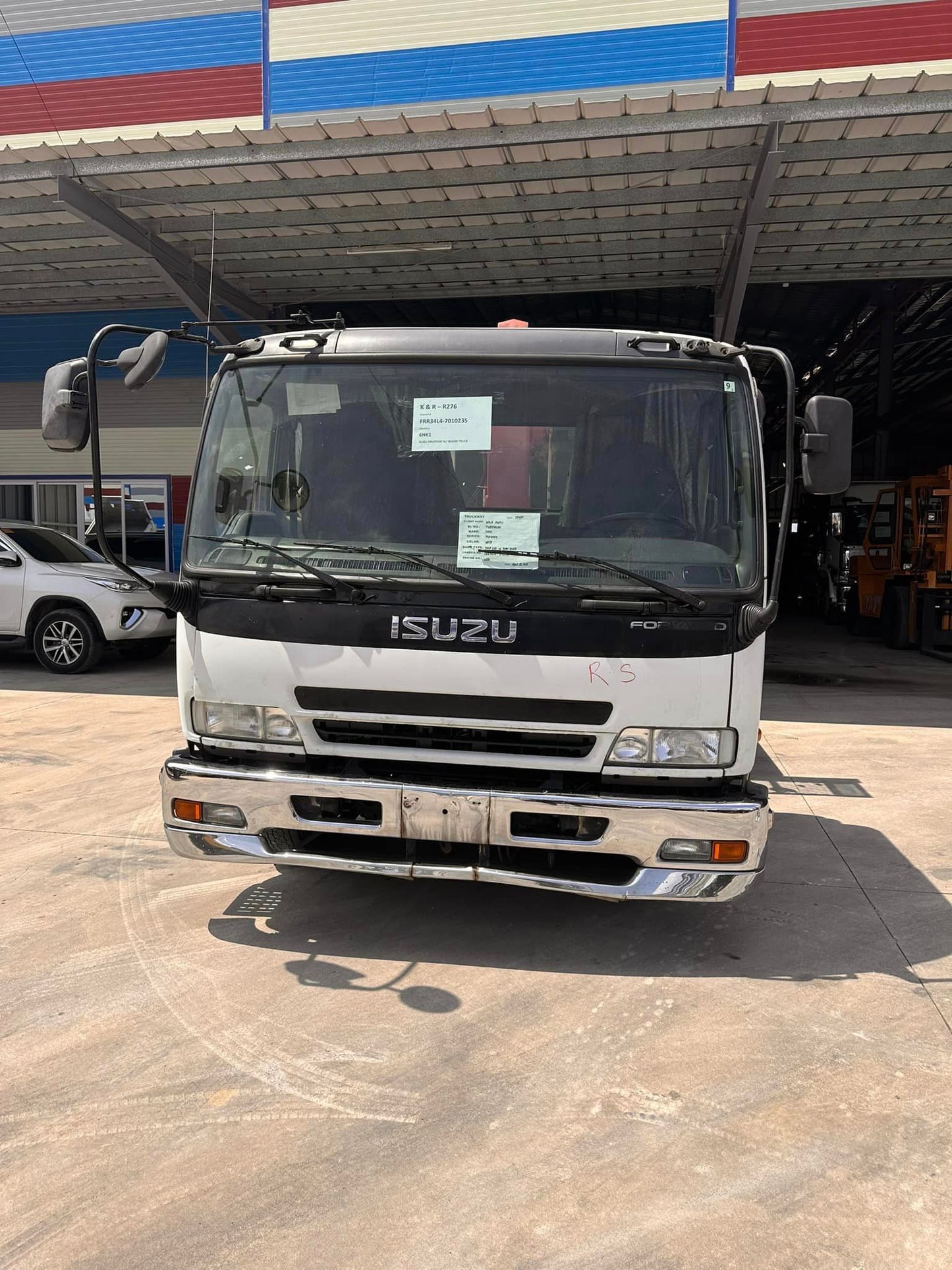 Isuzu Forward 18 ft. Boom Truck ST0823-0042-17